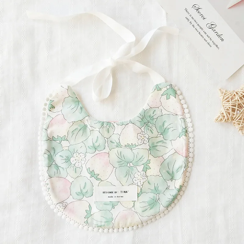 Baberos Bandana de estilo coreano para bebé, babero de muselina de algodón con adorno de encaje, babero absorbente lavable para recién nacidos y niñas