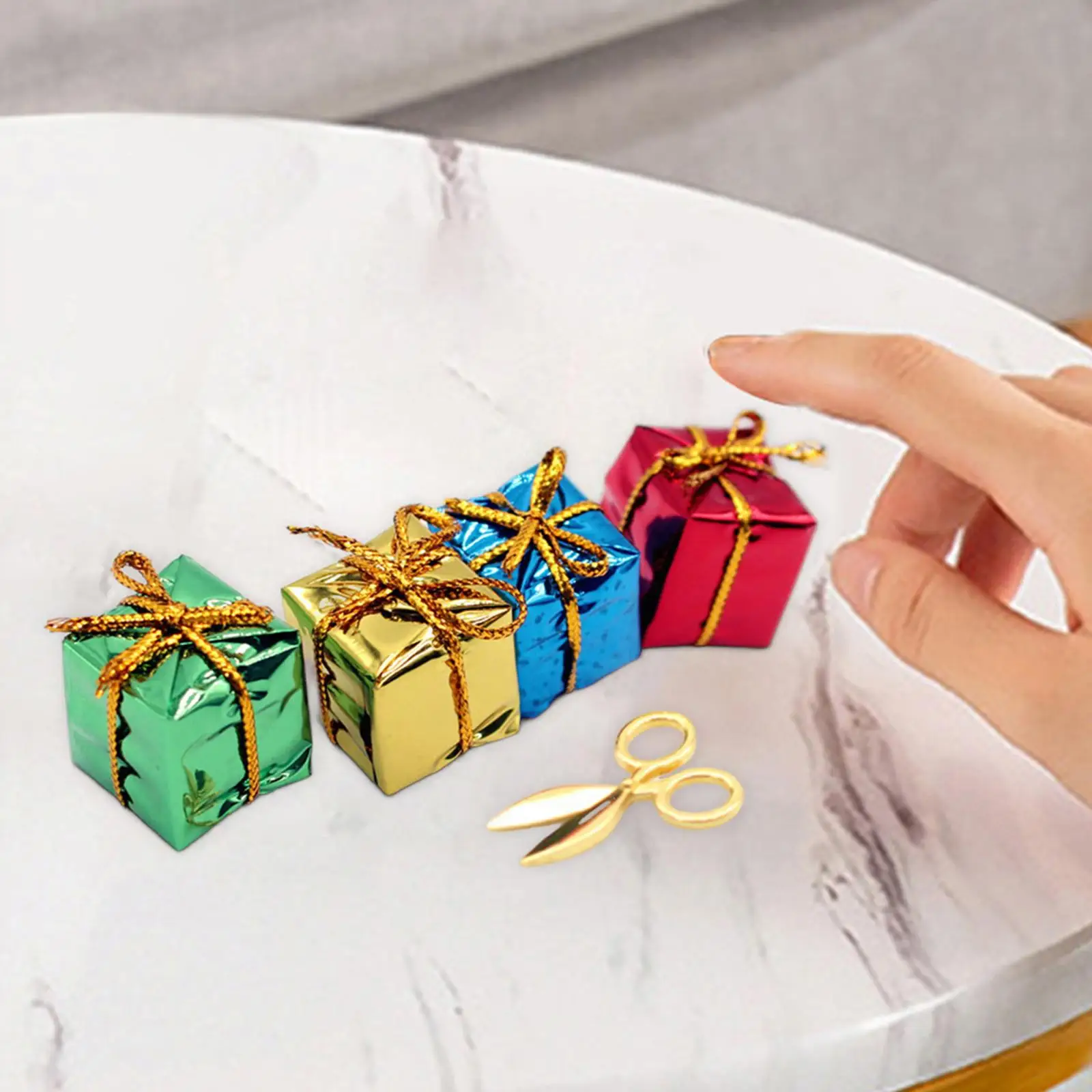 Dollhouse Accessories Playset Miniature Dollhouse Gift Box and Scissors for 1/6 1/12 Scale Dining Living Room Garden Store