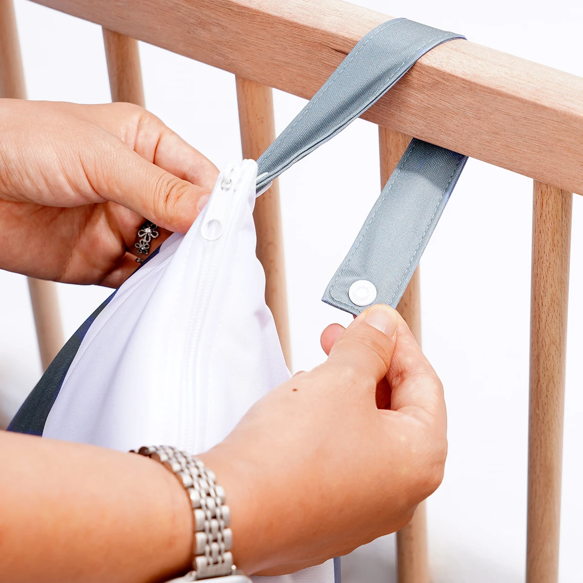 Organizador de cochecito reutilizable impermeable con asa, bolsa húmeda, bolsa de almacenamiento de tela Ideal para natación y pañales de bebé, gimnasio en piscina y playa - imagen 3