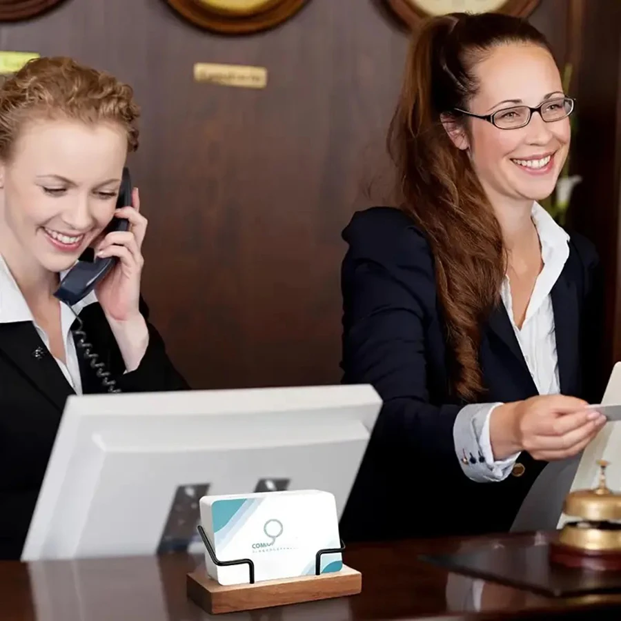 Tarjetero premium | Organizador de escritorio, capacidad para múltiples tarjetas, accesorio de escritorio, construcción duradera, madera y metal reciclados - imagen 3