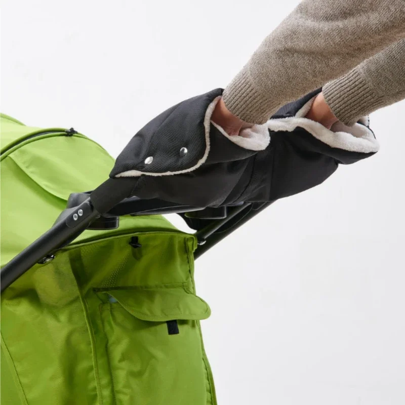 Guantes cálidos de invierno para cochecito de bebé, manguito de mano grueso para cochecito de bebé, cubierta de mano de lana, guantes para carrito, accesorios para cochecito - imagen 3