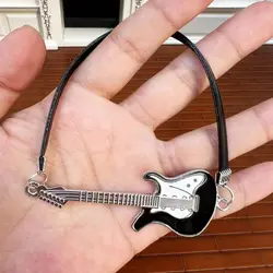Guitarra de peluche para muñecas, juguete musical de regalo