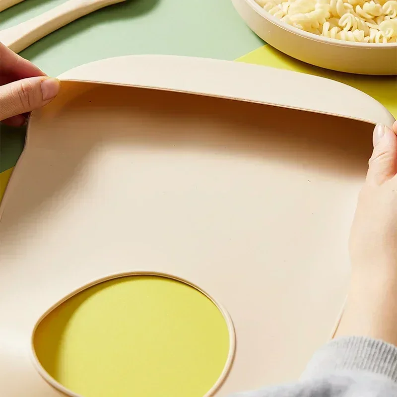 Baberos de silicona comestible para bebé impermeables ajustables - imagen 3