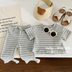 Conjunto de verano a rayas para niña – Camiseta y pantalón