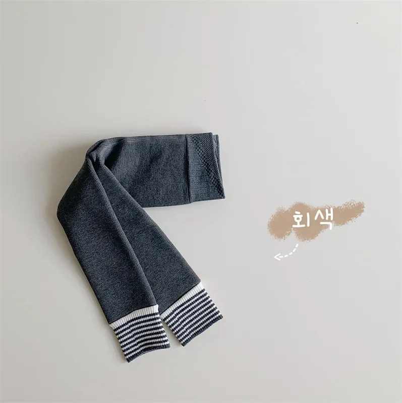 Gray 01