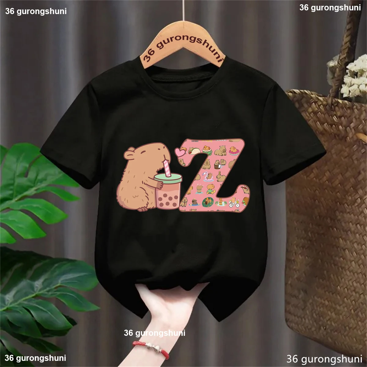 Camiseta negra de amor para beber té de la leche Capybara Tshrit Capy 26 letras A-Z, regalo para niños y niñas, ropa para niños, camiseta de manga corta para bebé - imagen 2