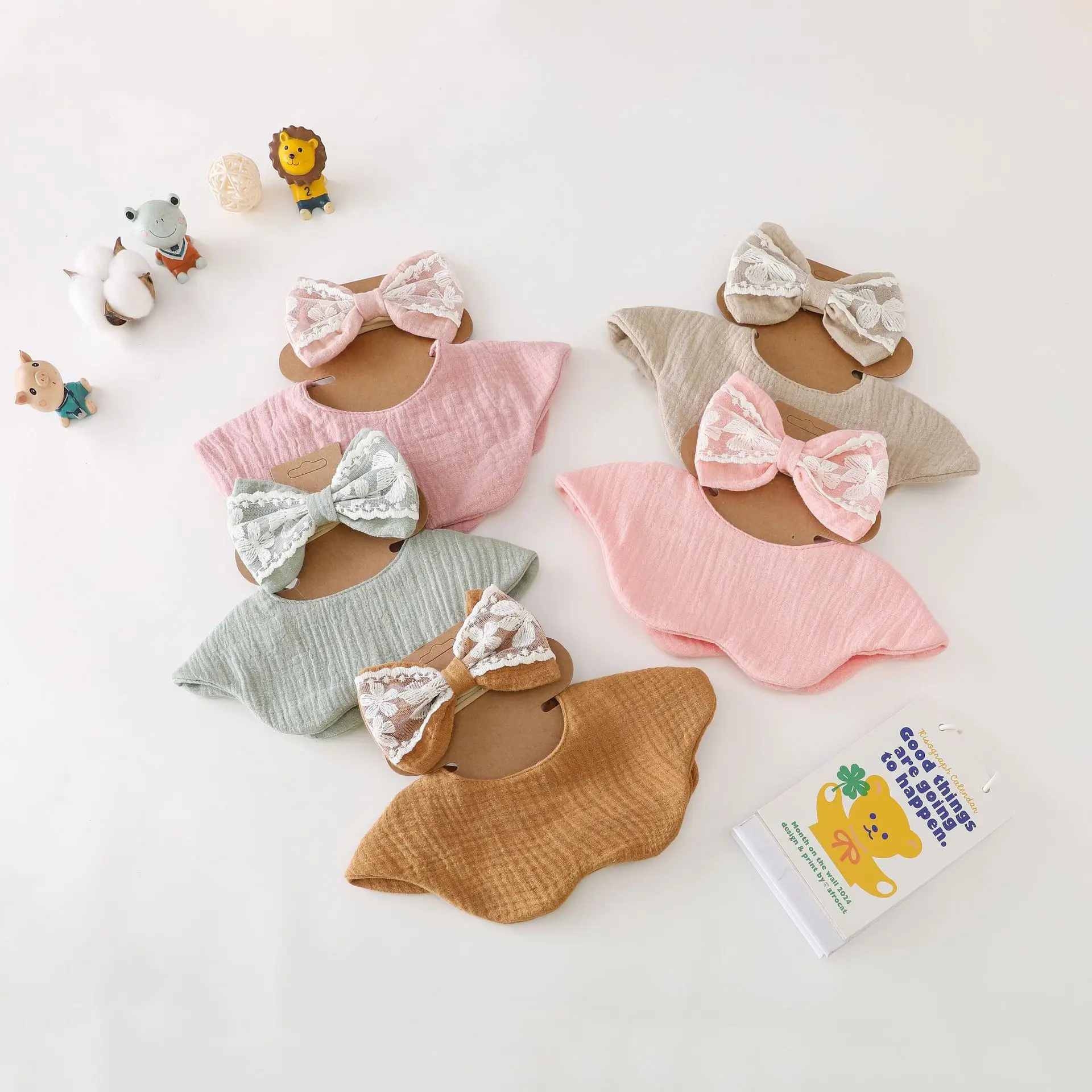 Babero bebé algodón suave – Set con diadema lazo encaje - imagen 3