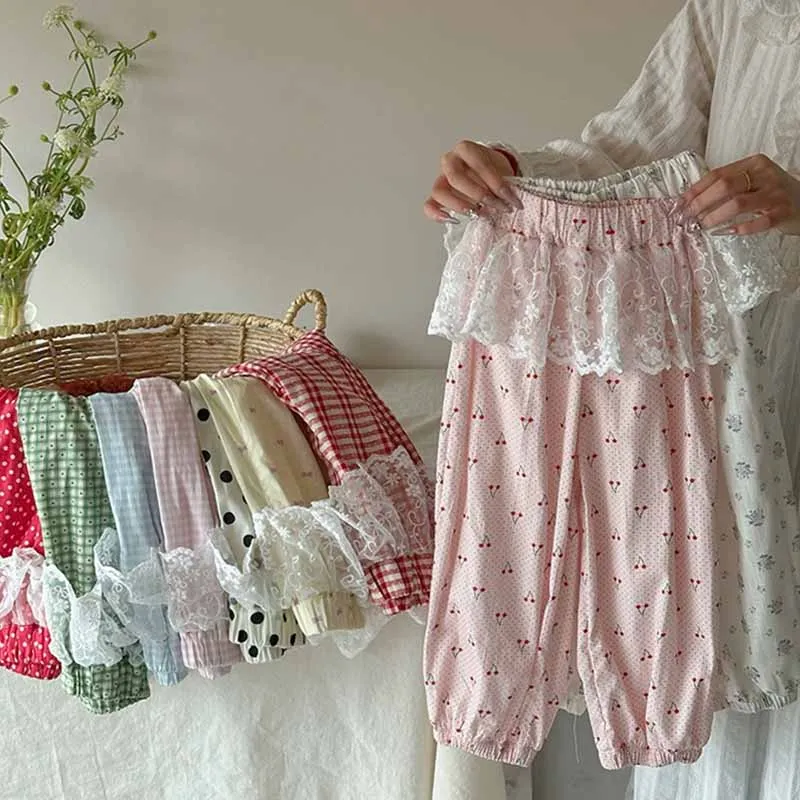 Pantalones anchos con encaje y lazo para niña – Elegantes y cómodos