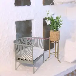 Sillón infantil de mimbre para casa de muñecas – Diseño con encanto