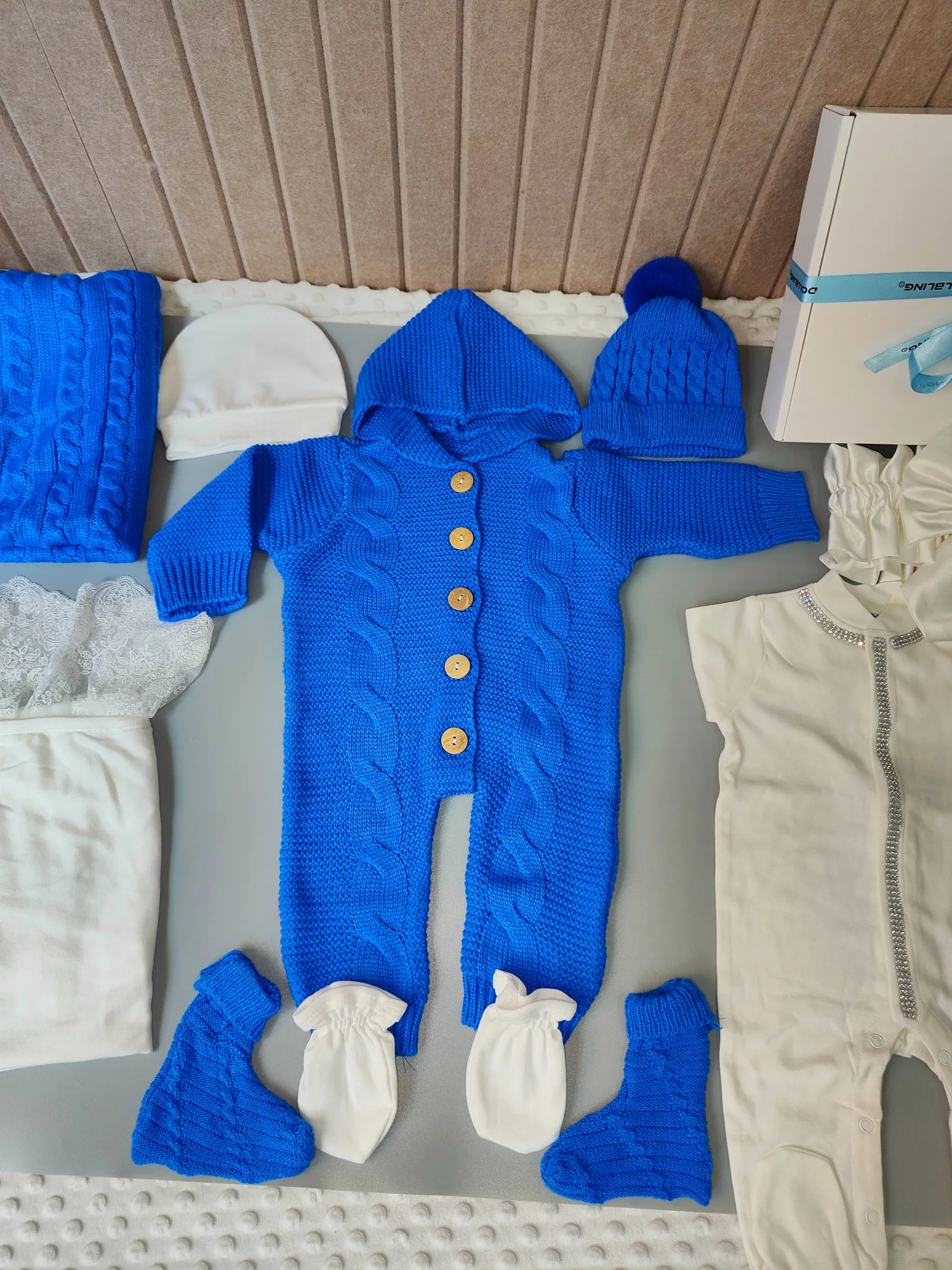 Conjunto de traje de punto azul para bebé niño: ropa completa de invierno con gorro y calcetines - imagen 5