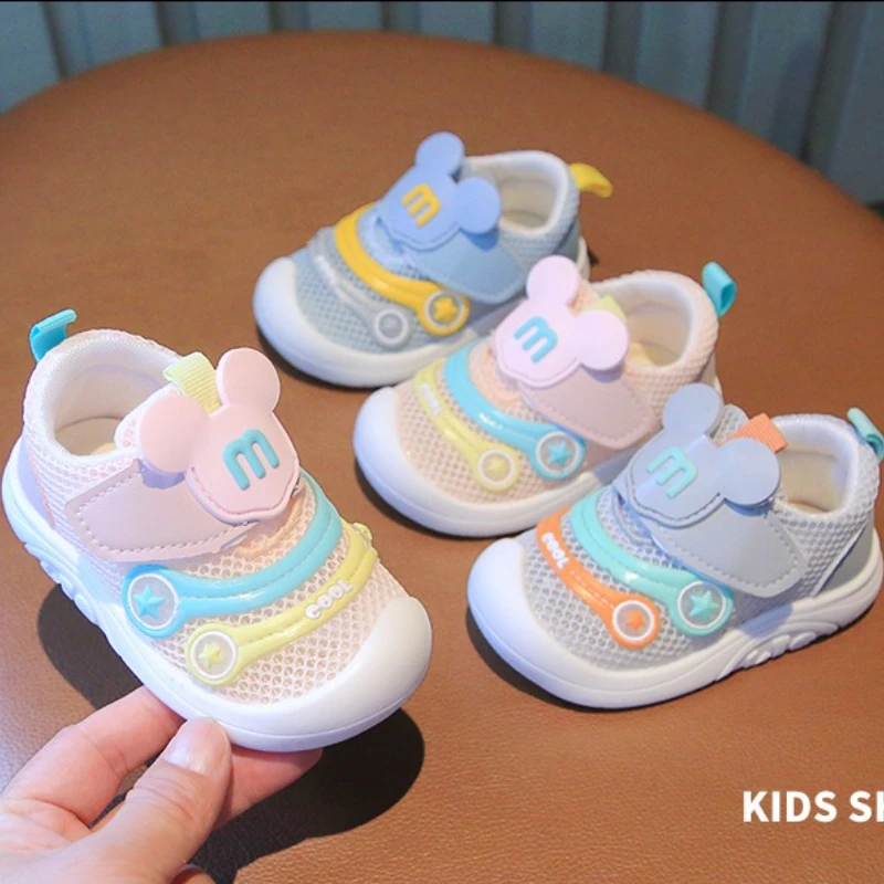 Zapatos de bebé, novedad de verano, zapatos para bebé, zapatillas de deporte de suela blanda, tenis transpirables para bebé, calzado deportivo a la moda para niño, zapato cómodo para niña