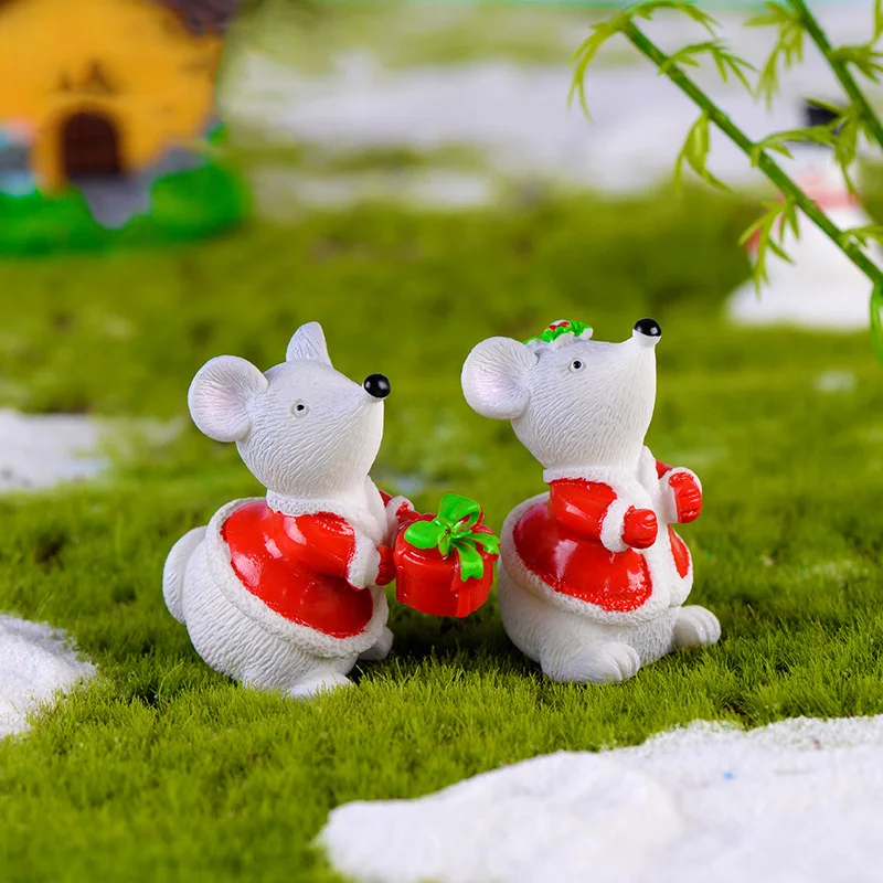 Figura de ratón de Navidad, rata de dibujos animados, modelo Animal, paisaje de musgo, artesanía de resina, accesorios de decoración de jardín de hadas en miniatura para el hogar - imagen 3