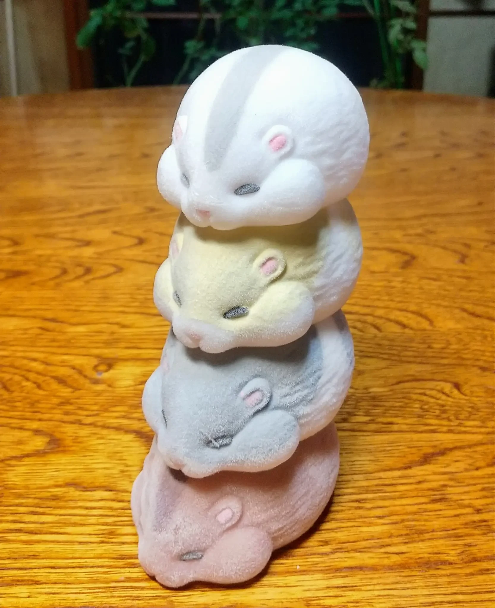 Juguetes de cápsula amarilla, lindo kawaii, hámster Tsumukko graso, parte 2, muñecas flocadas apiladas, figura de chirrido para aliviar el estrés - imagen 4