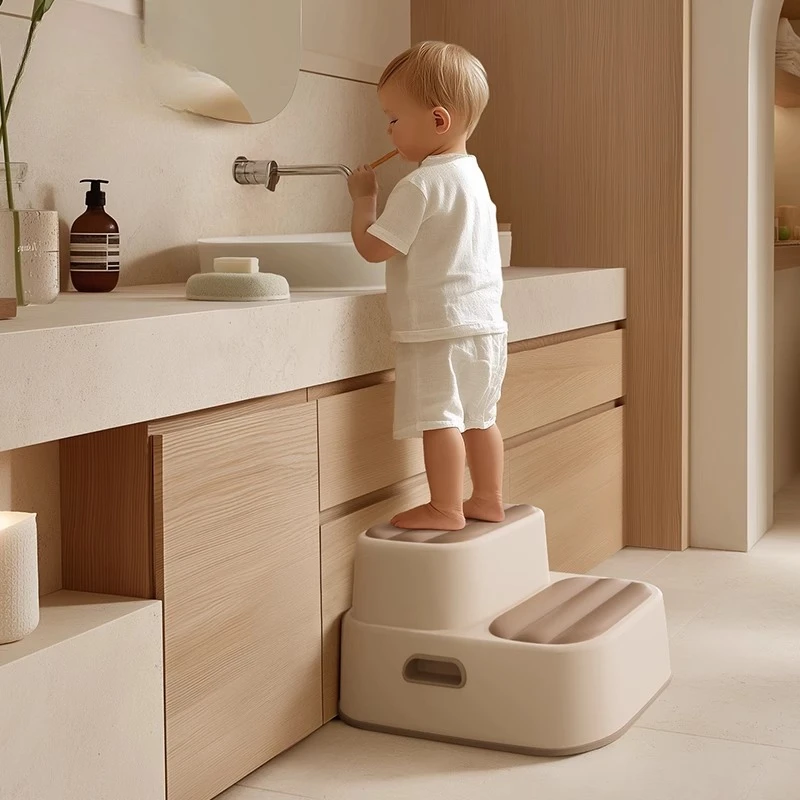 Taburete ajustable para niños, Base antideslizante, reposapiés de entrenamiento para inodoro, Pedestal de baño extraíble, taburete auxiliar para niños pequeños de varios niveles