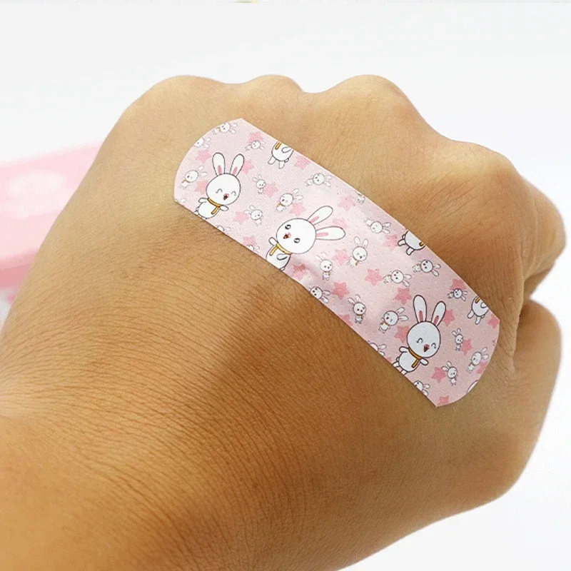 120pcs/set Cartoon Band Aid Breathable Woundplast First Aid Plasters Strips for Children Kids Dressing Patch Adhesive Bandages - imagen 2