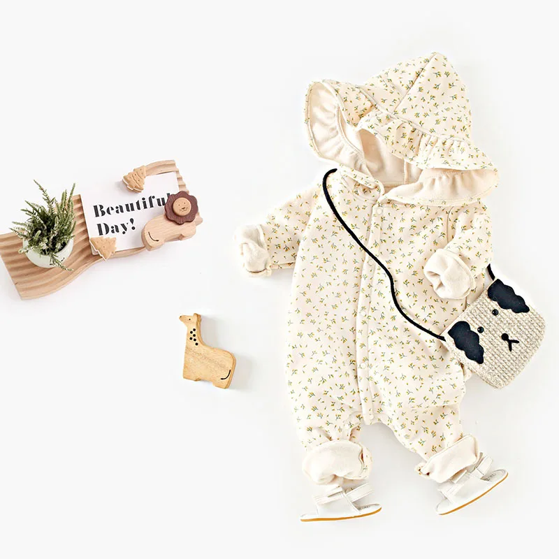 MILANCEL, nuevos peleles de invierno para bebés de 3 a 24M, estampado Floral completo, mono grueso con capucha para niñas, mono cálido de una pieza con flores para niños pequeños
