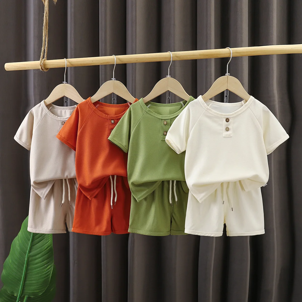 Conjunto veraniego niño: camiseta manga corta algodón y pantalón corto - imagen 2