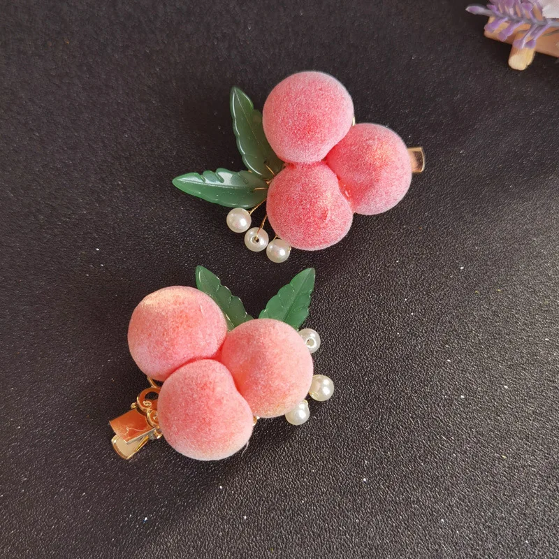 ¡Pinzas para el cabello de melocotón Hanfu chino para niños! Suave terciopelo melocotón y hojas verdes, perfecto para disfraces antiguos, lindos accesorios elegantes. - imagen 2