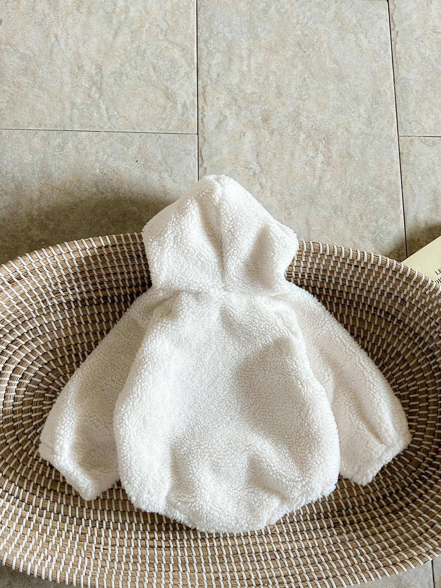 Mono forro polar con capucha y body bordado para bebé invierno - imagen 3