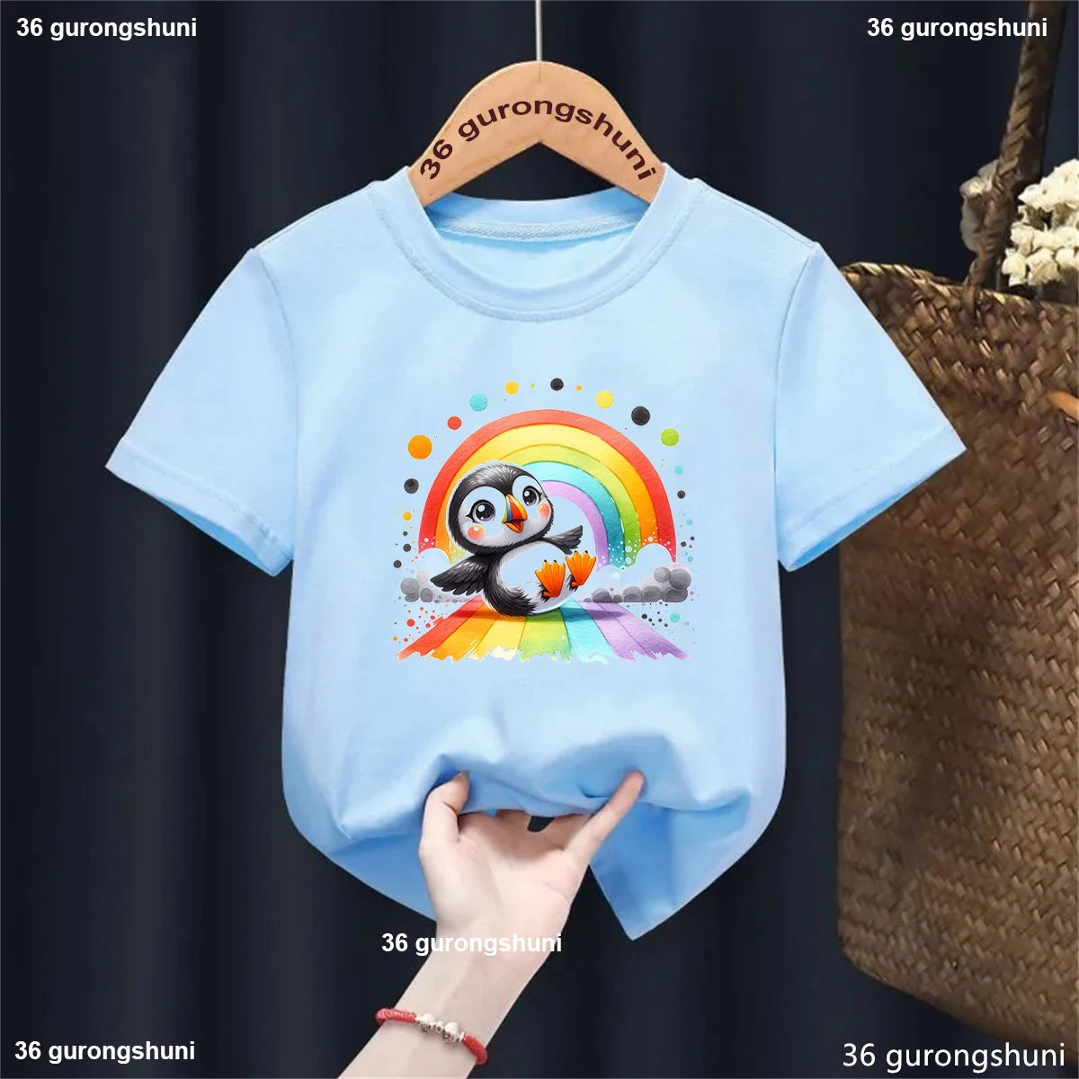 Rainbow Penguin Camiseta estampada pingüino arcoíris niño - imagen 4
