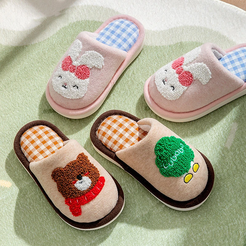 Otoño Invierno niños moda Catoon zapatillas cálidas lindo Animal zapatos de interior niños y niñas Zapatillas de algodón para el hogar - imagen 2