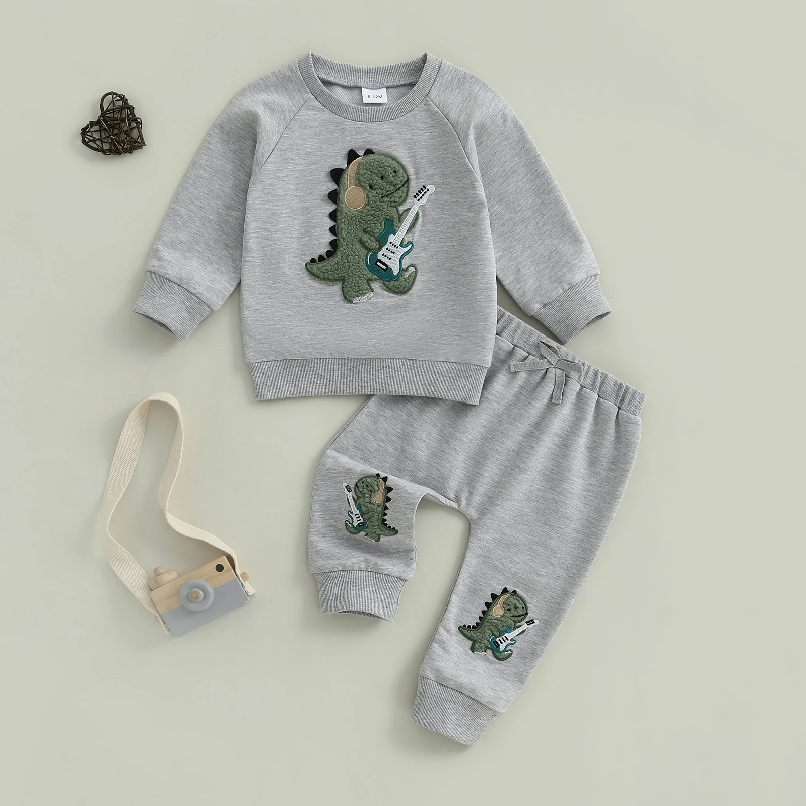 Ropa de otoño para niño pequeño, jersey de manga larga con bordado de guitarra de dinosaurio, pantalones de cintura elástica, traje de 2 uds.