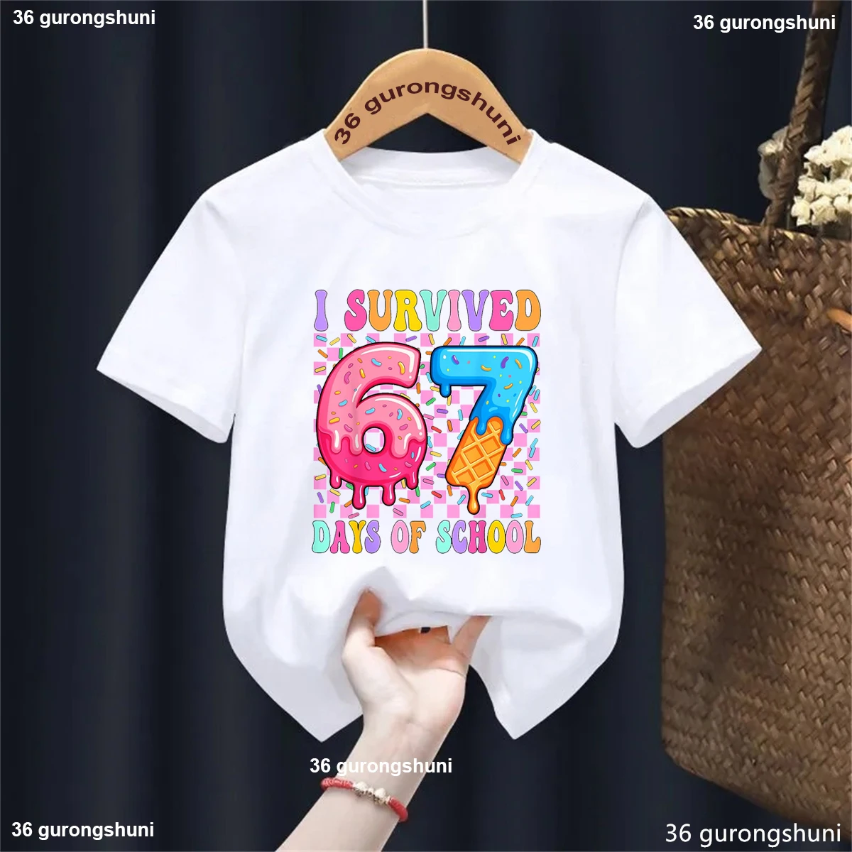 Camiseta colorida con estampado de helado sobreviví en 67 días de escuela, ropa divertida para niños y niñas, camiseta lisa de manga corta de verano - imagen 3
