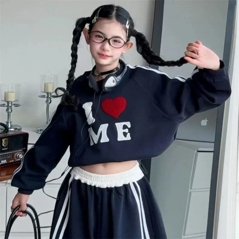 Conjunto sudadera con corazón para niña – 2 piezas primavera - imagen 2