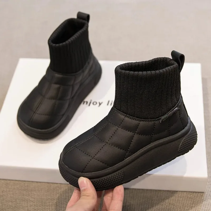 Bota de invierno para niños, novedad de 2025, bota Retro plana y cálida para bebé, bota informal a la moda para niñas, botas de nieve de terciopelo antideslizantes, botas cortas de otoño - imagen 3