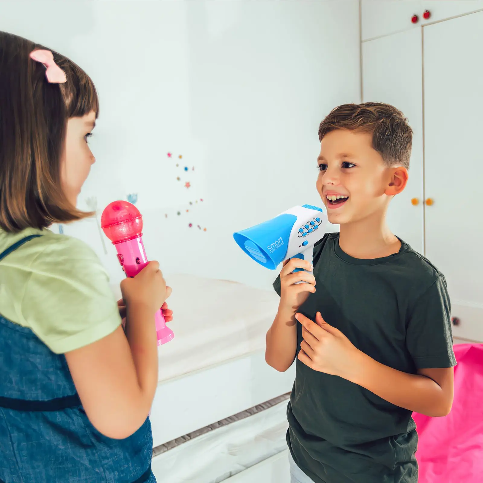 Juguete megáfono cambiador de voz para niños de alta calidad, altavoz eléctrico para juegos de rol y accesorios de broma, el mejor regalo electrónico para fiesta de Navidad - imagen 5