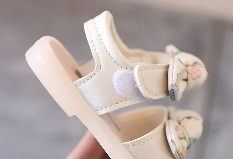 Sandalias de verano para niños, zapatos bonitos con lazo para niña, sandalias de princesa para primeros pasos con fondo suave - imagen 3