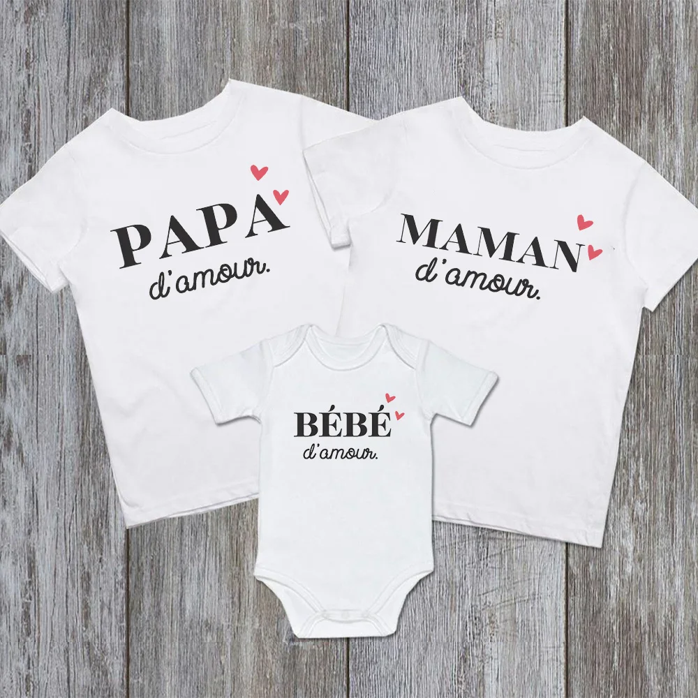Conjunto familiar a juego con estampado de corazones