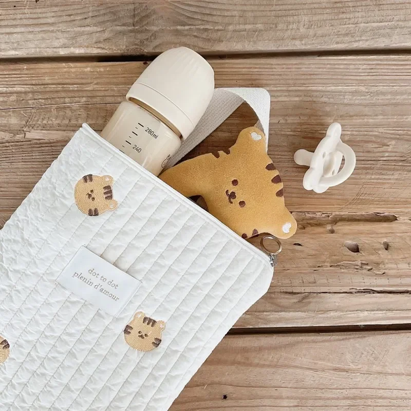 Bolsa de pañales acolchada estilo dibujos animados Ins con bordado, bolso coreano para mamá con correas para cochecito, bolsa organizadora para bebé de gran capacidad - imagen 4