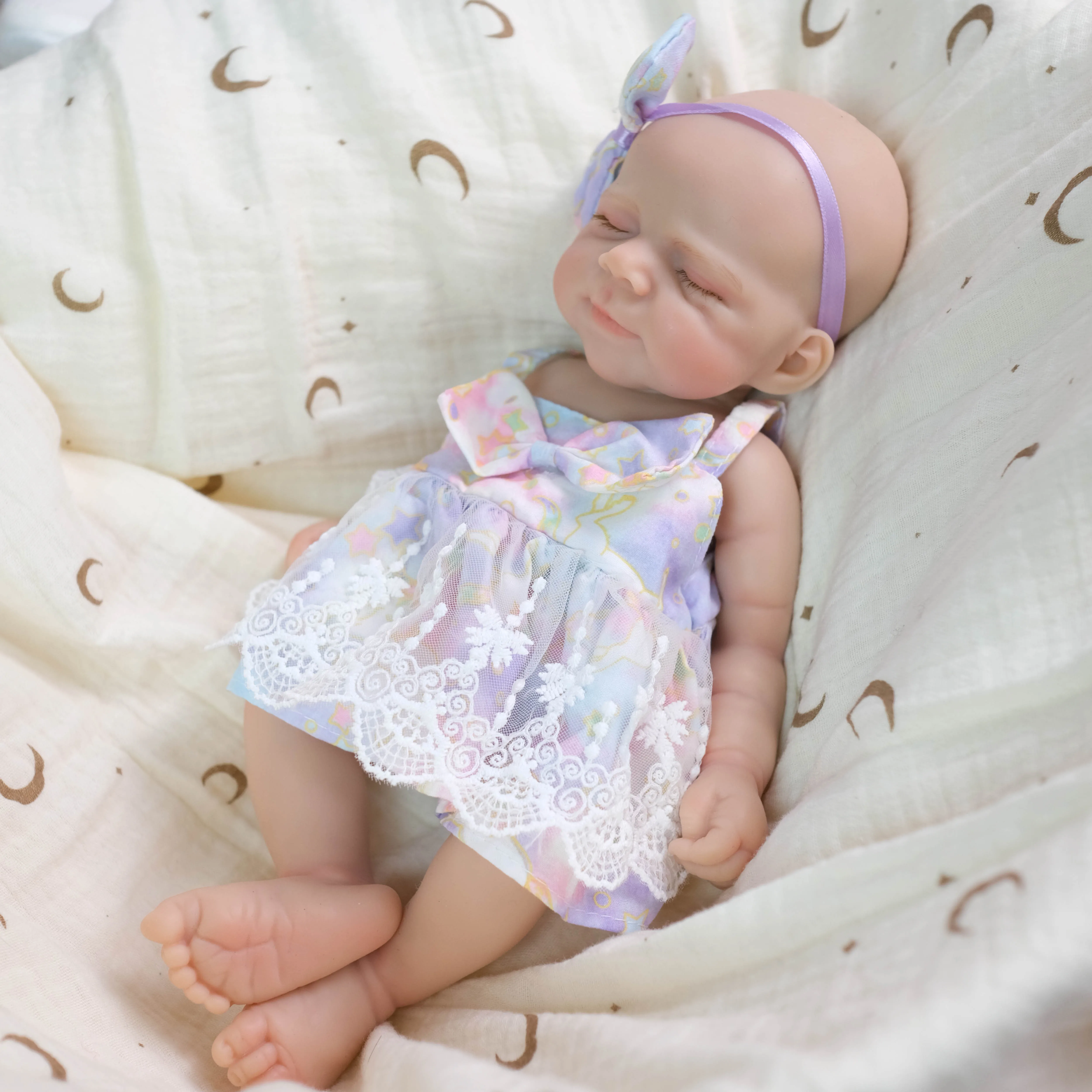 Muñeca reborn Pascale de silicona platino, bebé realista suave - imagen 5