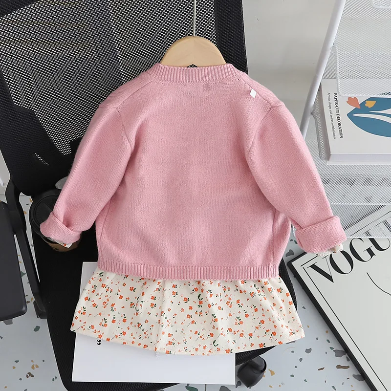 Conjunto de cárdigan y vestido floral para niña en otoño - imagen 2