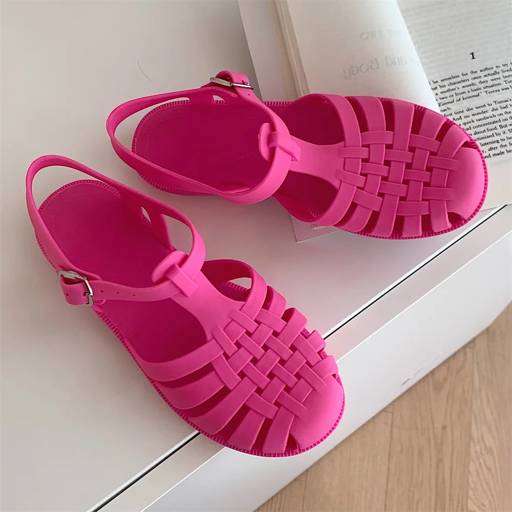 Cutout rose red
