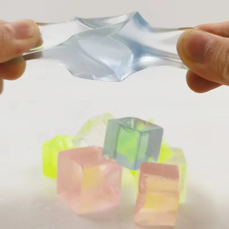Juguete antiestrés fidget tipo Mochi con forma de cubo blando - imagen 2