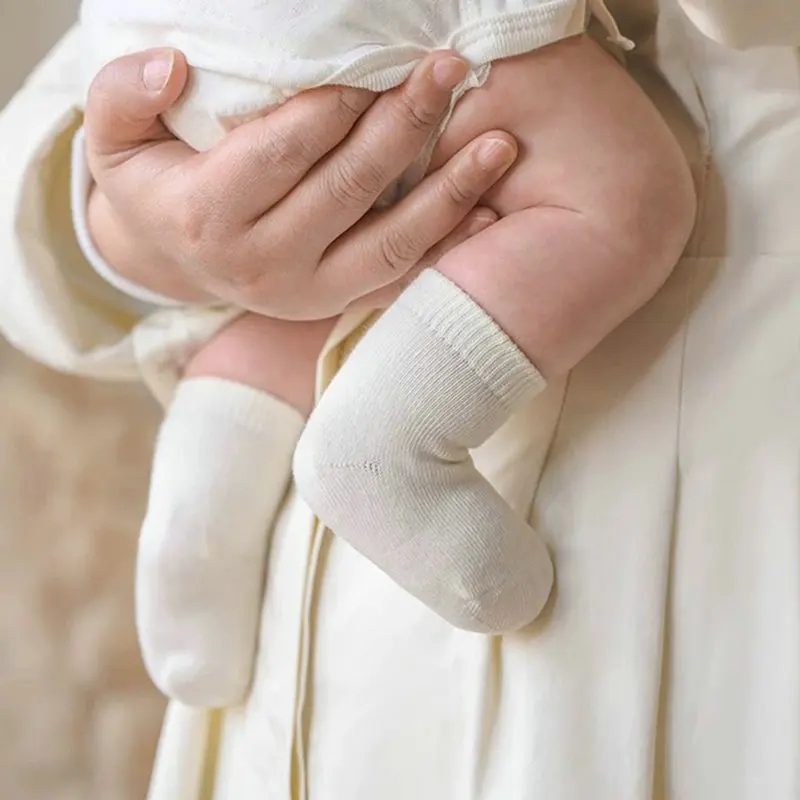 3 par/lote calcetines de algodón para bebés otoño niños y niñas moda para las cuatro estaciones blanco suave 2025 nuevos calcetines de otoño para bebés para niños de 0 a 3 años - imagen 2