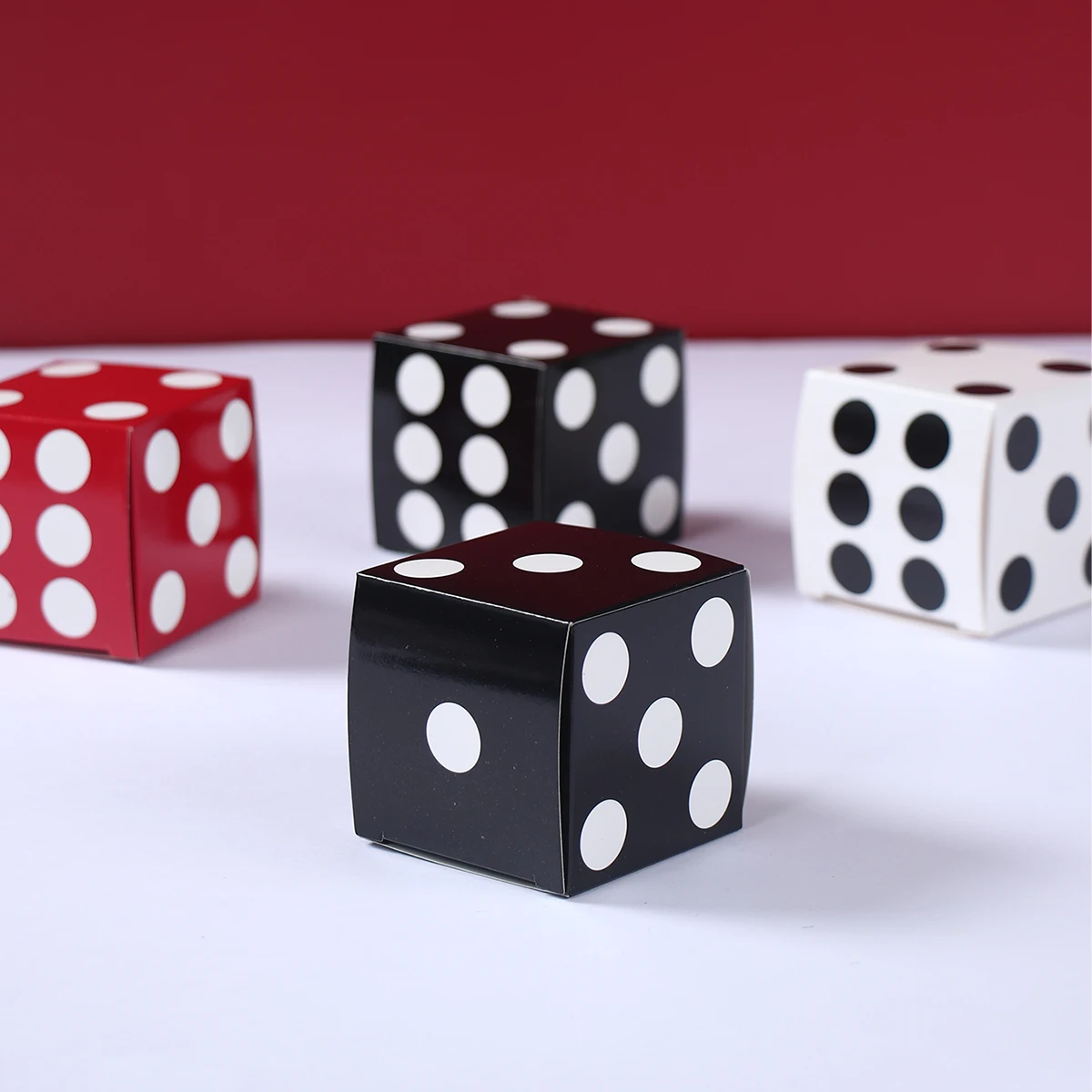 Cajas de dulces con forma de dados, caja de recuerdos de boda para cumpleaños, Baby Shower, regalo de fiesta, decoración, almacenamiento de galletas y Chocolate, 12 Uds. - imagen 5