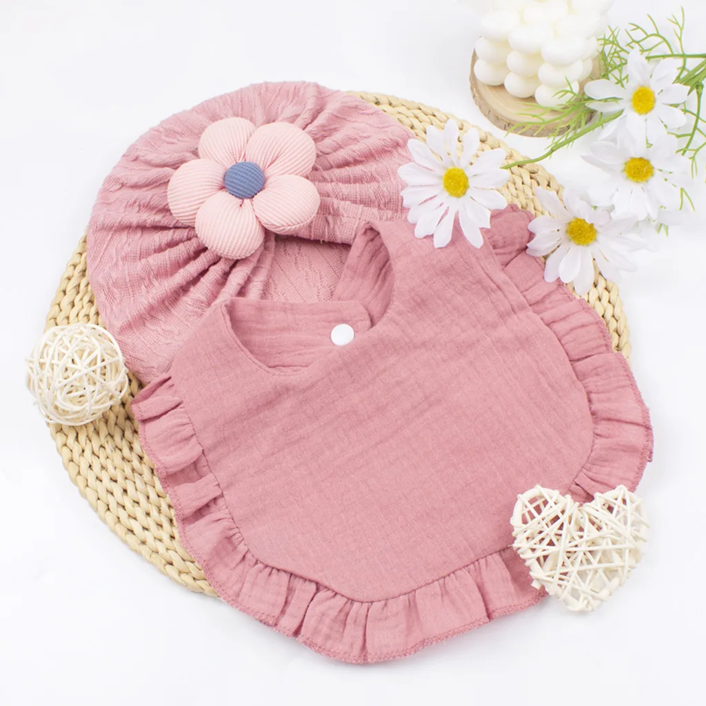 Set de baberos y gorro bebé con salivero a volantes antimanchas - imagen 5