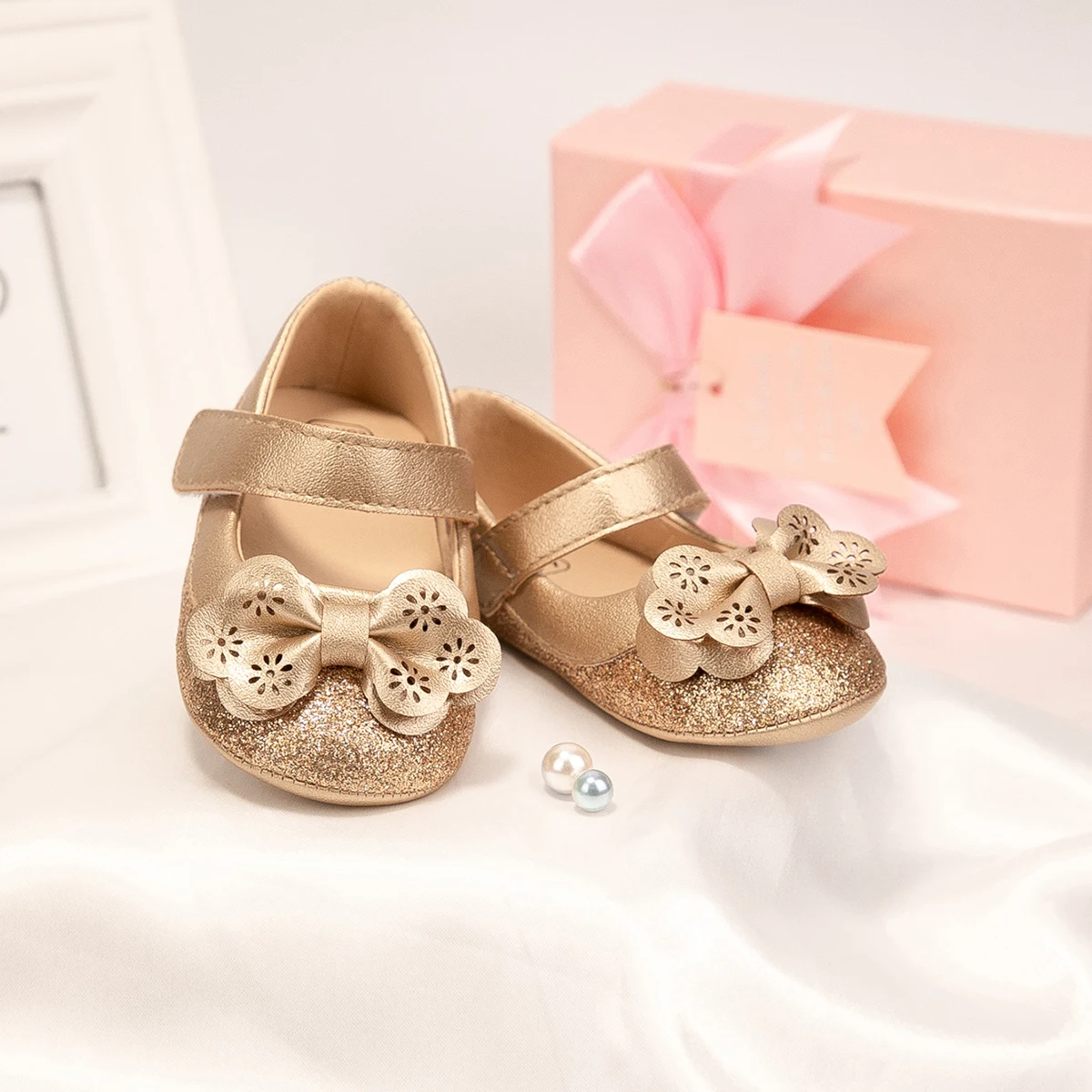 KIDSUN, zapatos para niñas, zapatos de vestir de princesa con lazo dorado, zapatos planos de suela suave de goma antideslizantes para primeros pasos, zapatos para recién nacidos Mary Janes