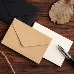 Sobres de papel kraft vintage para invitaciones infantiles