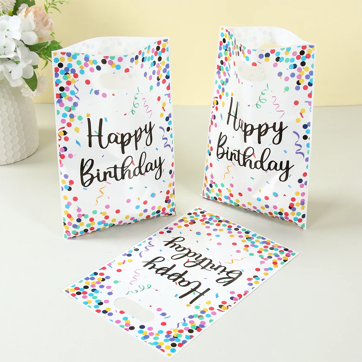 10/25/50 Uds. Bolso de plástico con puntos coloridos para dulces, bolsas de embalaje, fiesta de feliz cumpleaños, recuerdos para adultos y niños, suministros para fiestas - imagen 5