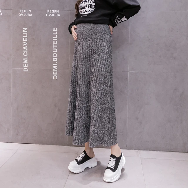 Gris oscuro