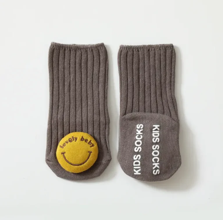 Calcetines juguetones para bebé, transpirables y antideslizantes para uso interior/exterior, calcetines para bebé, calcetines infantiles de punto suave con diseños juguetones - imagen 2