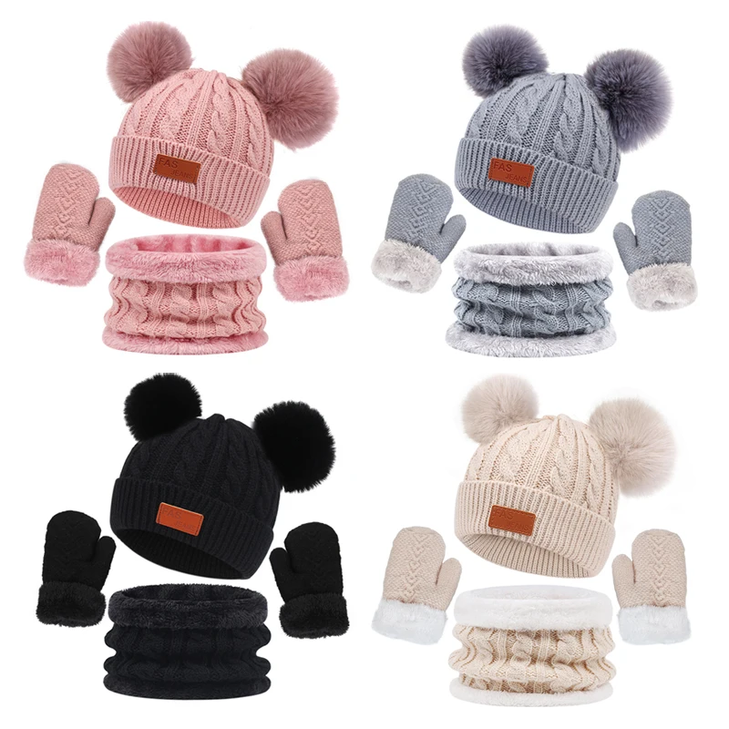 Conjunto invierno bebé con gorro pompón, bufanda y guantes