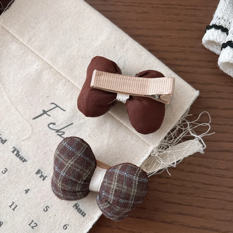 2 unids/set coreano a cuadros Clip de pelo con lazo para niños Retro Boho estampado Floral Otoño Invierno horquillas Beige conjunto de pasadores de tela suave - imagen 3