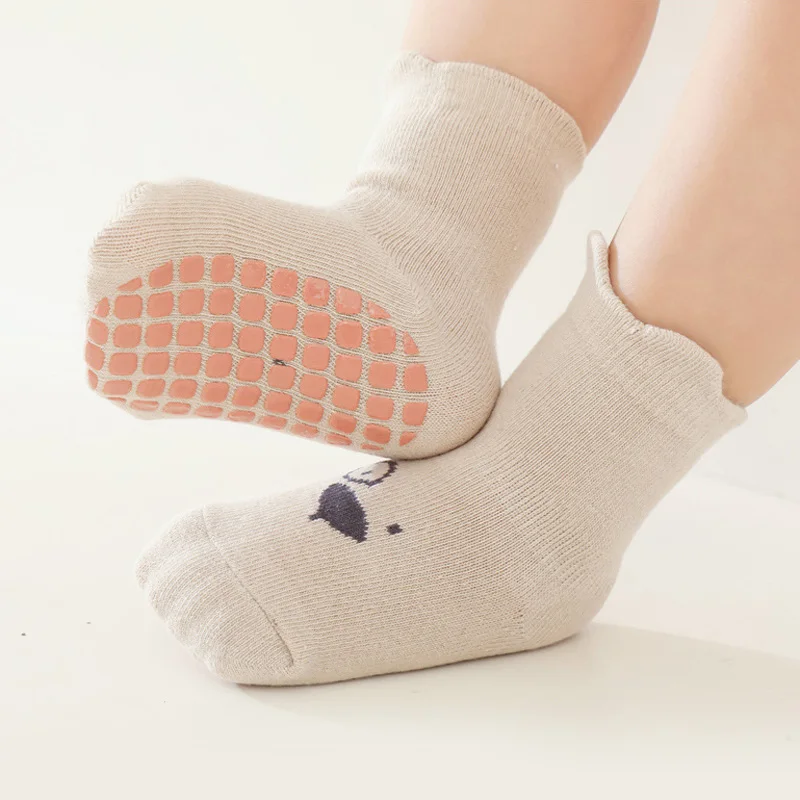 Calcetines antideslizantes con estampado de animales para bebé
