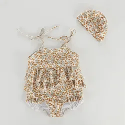 Bañador de bebé niña con estampado floral y volantes para piscina
