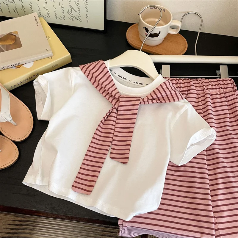 Conjunto verano niña camiseta de rayas y pantalón corto - imagen 3